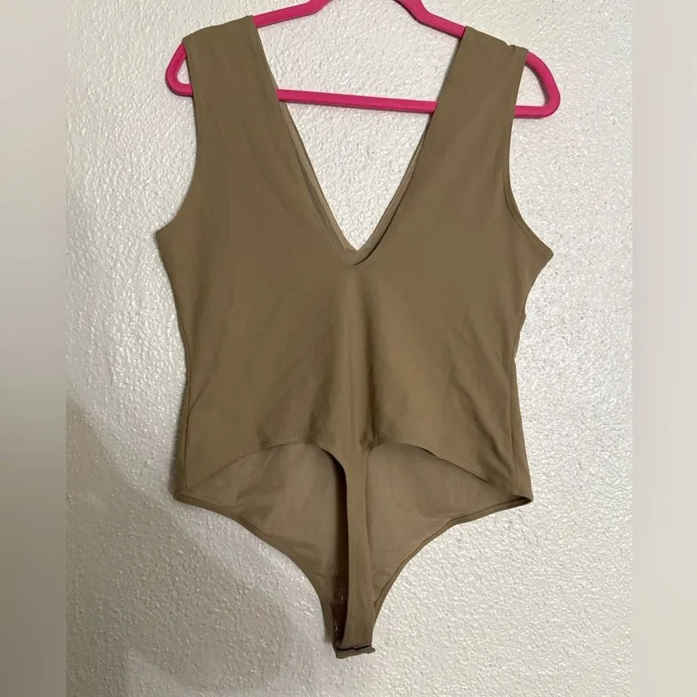 Free People Tan V-Neck Bodysuit size XL NWT